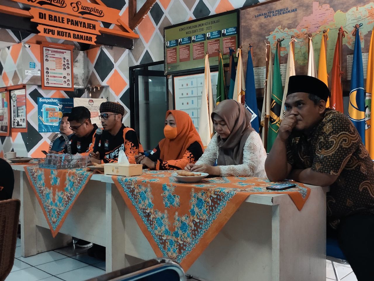 Pelepasan dan Penerimaan Pejabat Pengawas KPU Kota Banjar